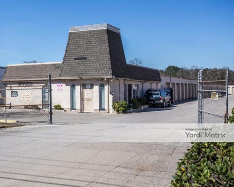 Source URL: https://cdnsc.rentcafe.com/dmslivecafe/3/1068500/1068500-1-5.jpg?width=-1&height=385&quality=80