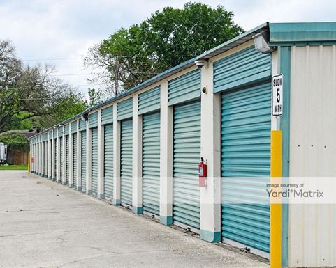 Source URL: https://cdnsc.rentcafe.com/dmslivecafe/3/1068508/1068508-1-4.jpg?width=-1&height=385&quality=80