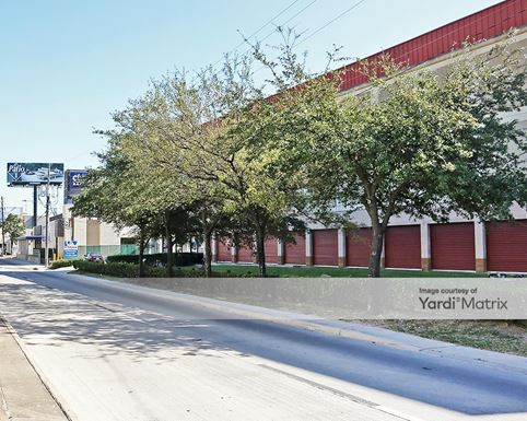 Source URL: https://cdnsc.rentcafe.com/dmslivecafe/3/1068510/1068510-1-3.jpg?width=-1&height=385&quality=80