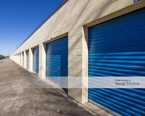 Source URL: https://cdnsc.rentcafe.com/dmslivecafe/3/1068516/1068516-1-5.jpg?width=-1&height=385&quality=80