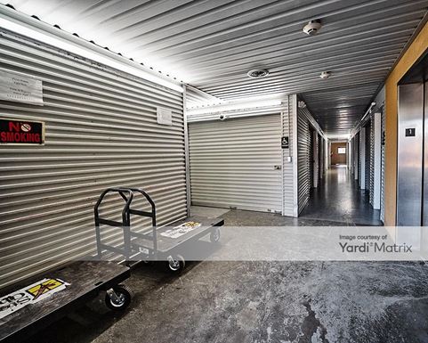 Source URL: https://cdnsc.rentcafe.com/dmslivecafe/3/1068521/1068521-1-6.jpg?width=-1&height=385&quality=80