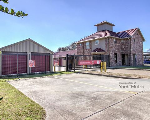 Source URL: https://cdnsc.rentcafe.com/dmslivecafe/3/1068522/1068522-1-4.jpg?width=-1&height=385&quality=80