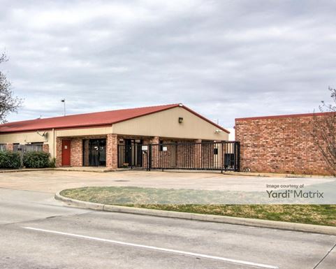 Source URL: https://cdnsc.rentcafe.com/dmslivecafe/3/1068523/1068523-1-4.jpg?width=-1&height=385&quality=80