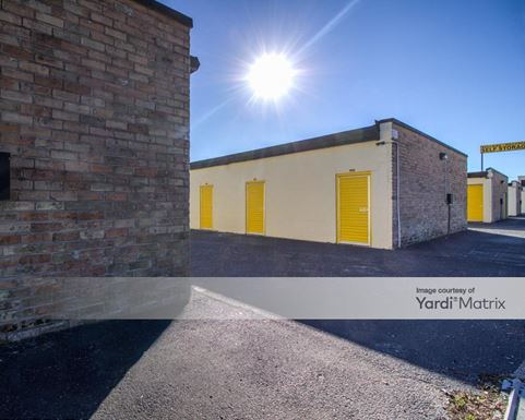 Source URL: https://cdnsc.rentcafe.com/dmslivecafe/3/1068527/1068527-1-4.jpg?width=-1&height=385&quality=80