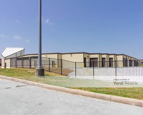 Source URL: https://cdnsc.rentcafe.com/dmslivecafe/3/1068556/1068556-1-4.jpg?width=-1&height=385&quality=80