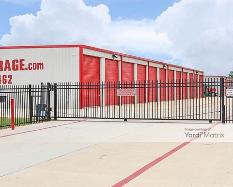 Source URL: https://cdnsc.rentcafe.com/dmslivecafe/3/1068560/1068560-1-4.jpg?width=-1&height=385&quality=80