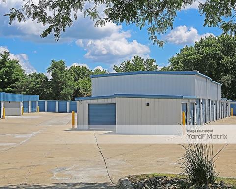 Source URL: https://cdnsc.rentcafe.com/dmslivecafe/3/1068572/1068572-1-5.jpg?width=-1&height=385&quality=80