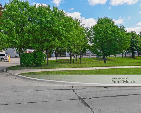 Source URL: https://cdnsc.rentcafe.com/dmslivecafe/3/1068585/1068585-1-5.jpg?width=-1&height=385&quality=80