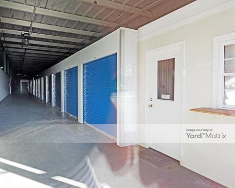 Source URL: https://cdnsc.rentcafe.com/dmslivecafe/3/1068623/1068623-1-3.jpg?width=-1&height=385&quality=80