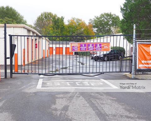 Source URL: https://cdnsc.rentcafe.com/dmslivecafe/3/1068643/1068643-1-2.jpg?width=-1&height=385&quality=80