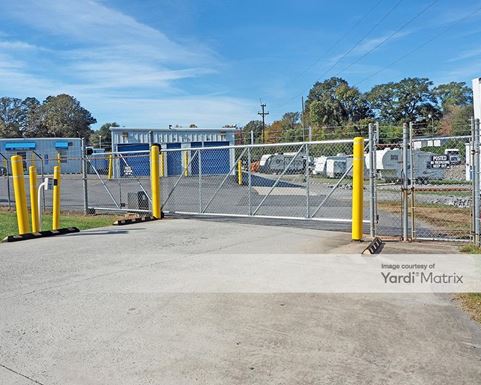 Source URL: https://cdnsc.rentcafe.com/dmslivecafe/3/1068649/1068649-1-2.jpg?width=-1&height=385&quality=80