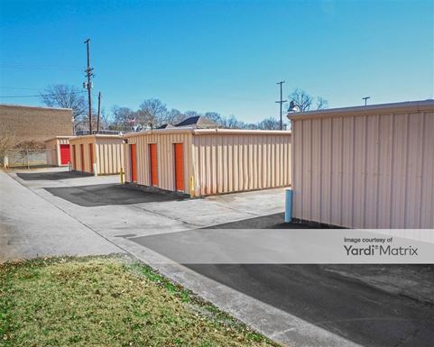 Source URL: https://cdnsc.rentcafe.com/dmslivecafe/3/1068658/1068658-1-2.jpg?width=-1&height=385&quality=80