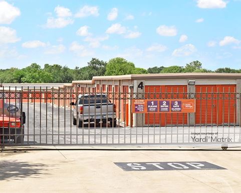 Source URL: https://cdnsc.rentcafe.com/dmslivecafe/3/1068667/1068667-1-2.jpg?width=-1&height=385&quality=80