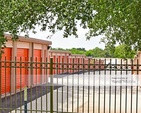 Source URL: https://cdnsc.rentcafe.com/dmslivecafe/3/1068667/1068667-1-3.jpg?width=-1&height=385&quality=80