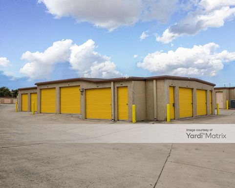 Source URL: https://cdnsc.rentcafe.com/dmslivecafe/3/1068672/1068672-1-6.jpg?width=-1&height=385&quality=80