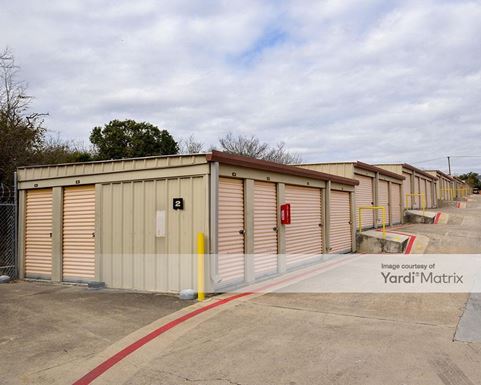 Source URL: https://cdnsc.rentcafe.com/dmslivecafe/3/1068673/1068673-1-4.jpg?width=-1&height=385&quality=80