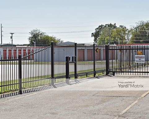 Source URL: https://cdnsc.rentcafe.com/dmslivecafe/3/1068688/1068688-1-3.jpg?width=-1&height=385&quality=80