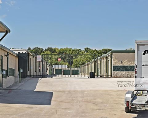 Source URL: https://cdnsc.rentcafe.com/dmslivecafe/3/1068690/1068690-1-5.jpg?width=-1&height=385&quality=80