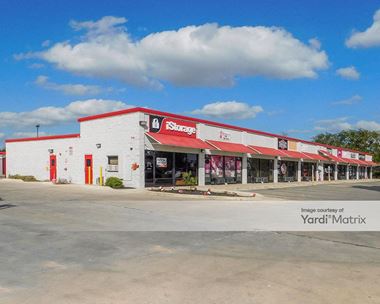 Storage Units for Rent available at 3007 Rigsby Avenue, San Antonio, TX 78222