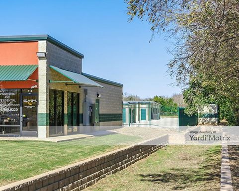 Source URL: https://cdnsc.rentcafe.com/dmslivecafe/3/1068706/1068706-1-5.jpg?width=-1&height=385&quality=80