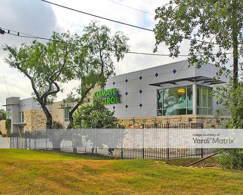 Source URL: https://cdnsc.rentcafe.com/dmslivecafe/3/1068715/1068715-1-3.jpg?width=-1&height=385&quality=80