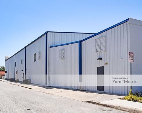 Source URL: https://cdnsc.rentcafe.com/dmslivecafe/3/1068716/1068716-1-3.jpg?width=-1&height=385&quality=80