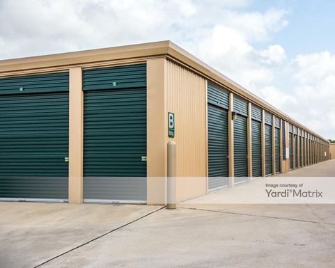 Source URL: https://cdnsc.rentcafe.com/dmslivecafe/3/1068722/1068722-1-5.jpg?width=-1&height=385&quality=80