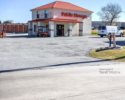 Source URL: https://cdnsc.rentcafe.com/dmslivecafe/3/1068725/1068725-1-2.jpg?width=-1&height=385&quality=80