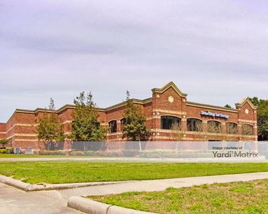 Storage Units for Rent available at 23250 Westheimer Pkwy, Katy, TX 77494