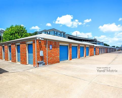 Source URL: https://cdnsc.rentcafe.com/dmslivecafe/3/1068733/1068733-1-4.jpg?width=-1&height=385&quality=80