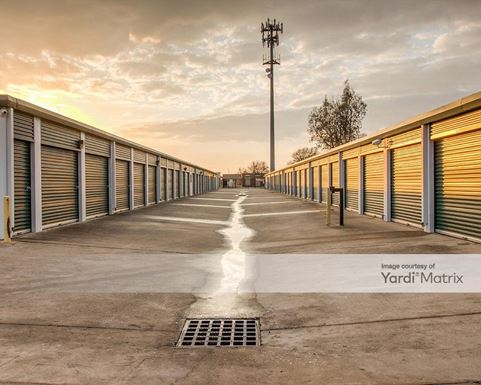 Source URL: https://cdnsc.rentcafe.com/dmslivecafe/3/1068744/1068744-1-6.jpg?width=-1&height=385&quality=80