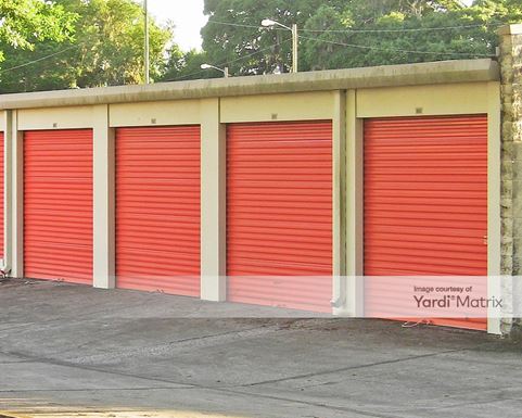 Source URL: https://cdnsc.rentcafe.com/dmslivecafe/3/1068761/1068761-1-4.jpg?width=-1&height=385&quality=80