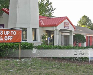 Storage Units for Rent available at 1010 West Lumsden Road, Brandon, FL 33511