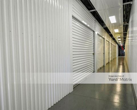 Source URL: https://cdnsc.rentcafe.com/dmslivecafe/3/1068767/1068767-1-6.jpg?width=-1&height=385&quality=80