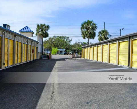 Source URL: https://cdnsc.rentcafe.com/dmslivecafe/3/1068783/1068783-1-6.jpg?width=-1&height=385&quality=80