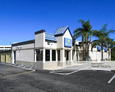 Storage Units for Rent available at 1159 94th Avenue North, Saint Petersburg, FL 33702
