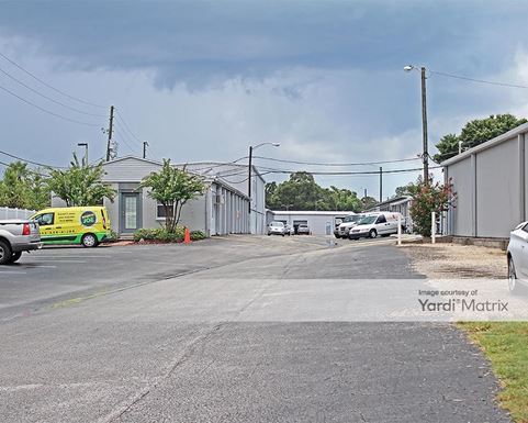 Source URL: https://cdnsc.rentcafe.com/dmslivecafe/3/1068787/1068787-1-5.jpg?width=-1&height=385&quality=80