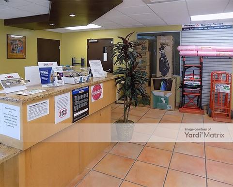 Source URL: https://cdnsc.rentcafe.com/dmslivecafe/3/1068796/1068796-1-4.jpg?width=-1&height=385&quality=80