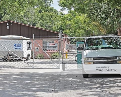 Source URL: https://cdnsc.rentcafe.com/dmslivecafe/3/1068798/1068798-1-5.jpg?width=-1&height=385&quality=80