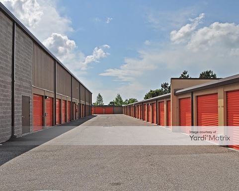 Source URL: https://cdnsc.rentcafe.com/dmslivecafe/3/1068808/1068808-1-4.jpg?width=-1&height=385&quality=80