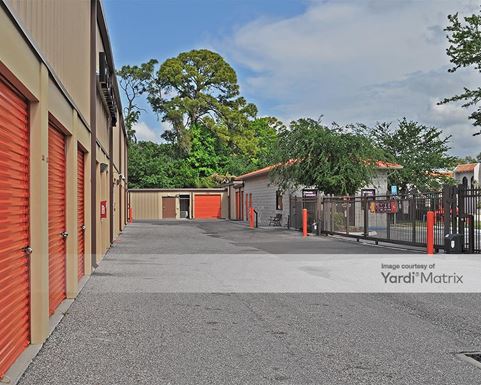 Source URL: https://cdnsc.rentcafe.com/dmslivecafe/3/1068808/1068808-1-5.jpg?width=-1&height=385&quality=80