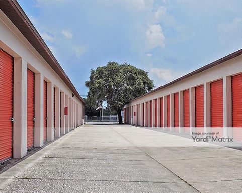 Source URL: https://cdnsc.rentcafe.com/dmslivecafe/3/1068823/1068823-1-5.jpg?width=-1&height=385&quality=80