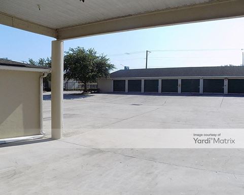 Source URL: https://cdnsc.rentcafe.com/dmslivecafe/3/1068826/1068826-1-5.jpg?width=-1&height=385&quality=80