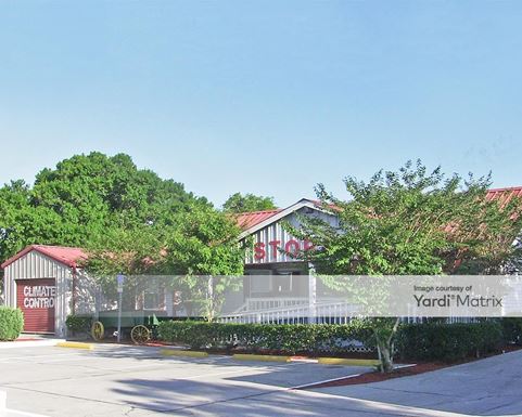 Source URL: https://cdnsc.rentcafe.com/dmslivecafe/3/1068832/1068832-1-2.jpg?width=-1&height=385&quality=80