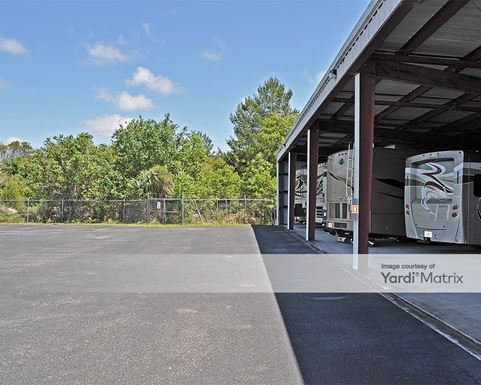 Source URL: https://cdnsc.rentcafe.com/dmslivecafe/3/1068835/1068835-1-5.jpg?width=-1&height=385&quality=80