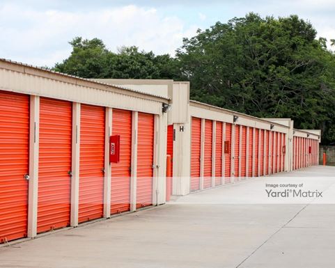 Source URL: https://cdnsc.rentcafe.com/dmslivecafe/3/1068871/1068871-1-5.jpg?width=-1&height=385&quality=80