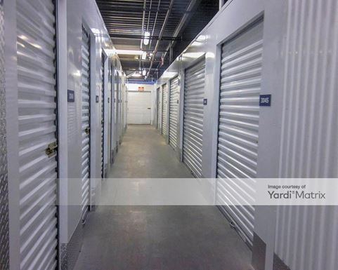 Source URL: https://cdnsc.rentcafe.com/dmslivecafe/3/1068952/1068952-1-4.jpg?width=-1&height=385&quality=80