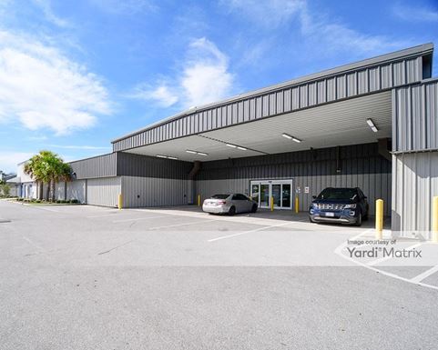 Source URL: https://cdnsc.rentcafe.com/dmslivecafe/3/1068960/1068960-1-6.jpg?width=-1&height=385&quality=80