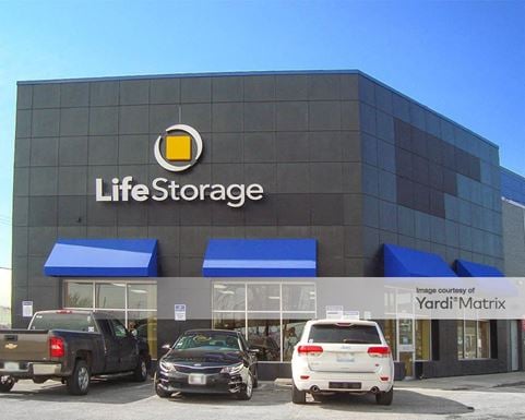 Source URL: https://cdnsc.rentcafe.com/dmslivecafe/3/1068977/1068977-1-2.jpg?width=-1&height=385&quality=80