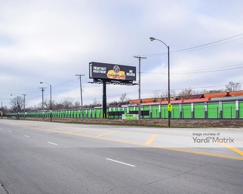 Source URL: https://cdnsc.rentcafe.com/dmslivecafe/3/1068979/1068979-1-2.jpg?width=-1&height=385&quality=80